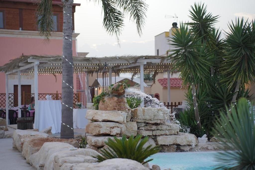 Il Germoglio Hotel Bisceglie Buitenkant foto